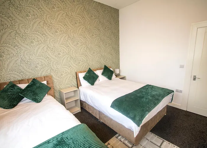 Ideal For Groups - 2 Bedroom Apartment - Free Parking, Transit Links, Close To Stadiums