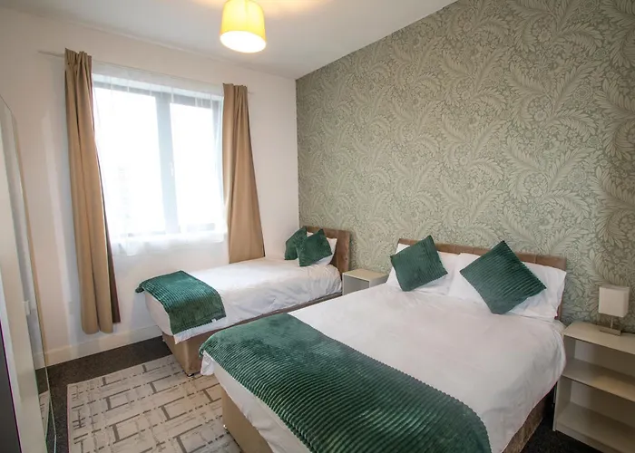 Ideal For Groups - 2 Bedroom Apartment - Free Parking, Transit Links, Close To Stadiums